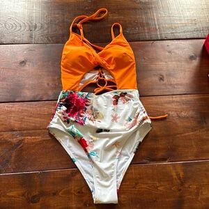 Cupshe Floral Cutout Swimsuit Size Small